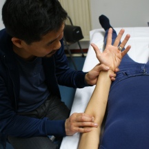 Figure 5.2.2 Identification of the trigger point through palpation.